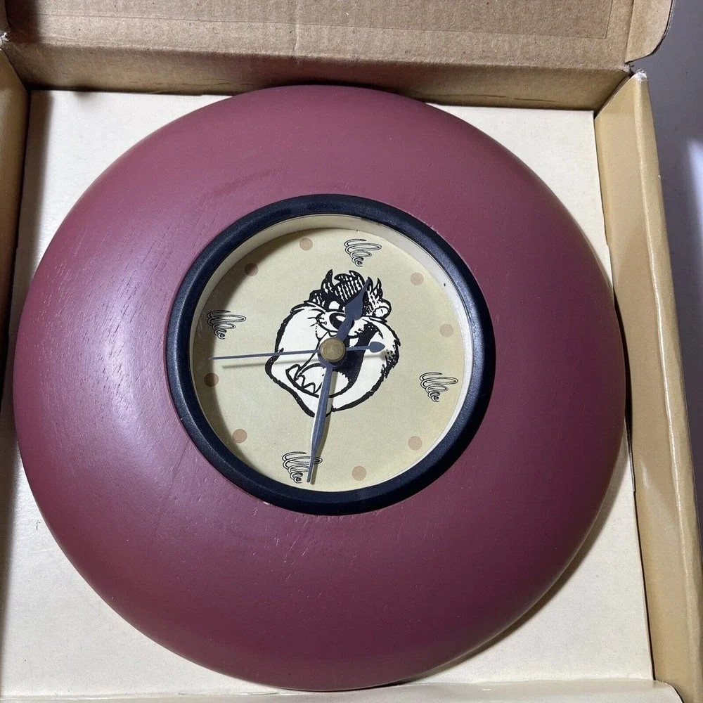 Vintage 1994 Warner Bros. Looney Tunes Tazmanian Devil Wall Clock -Original Box-